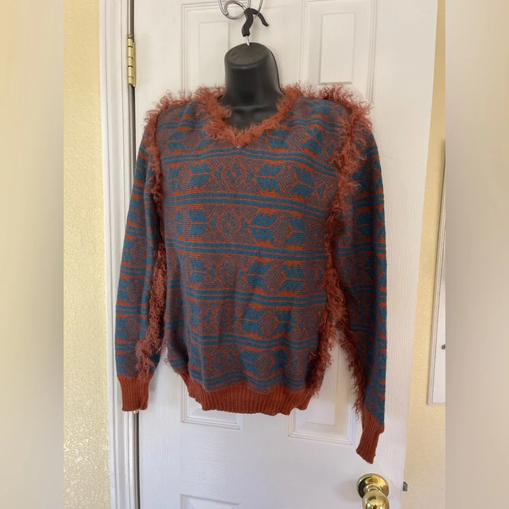 LIKE NEW, Vintage 1973, Women’s pull over/wool knitted sweater Medium - Picture 1 of 7
